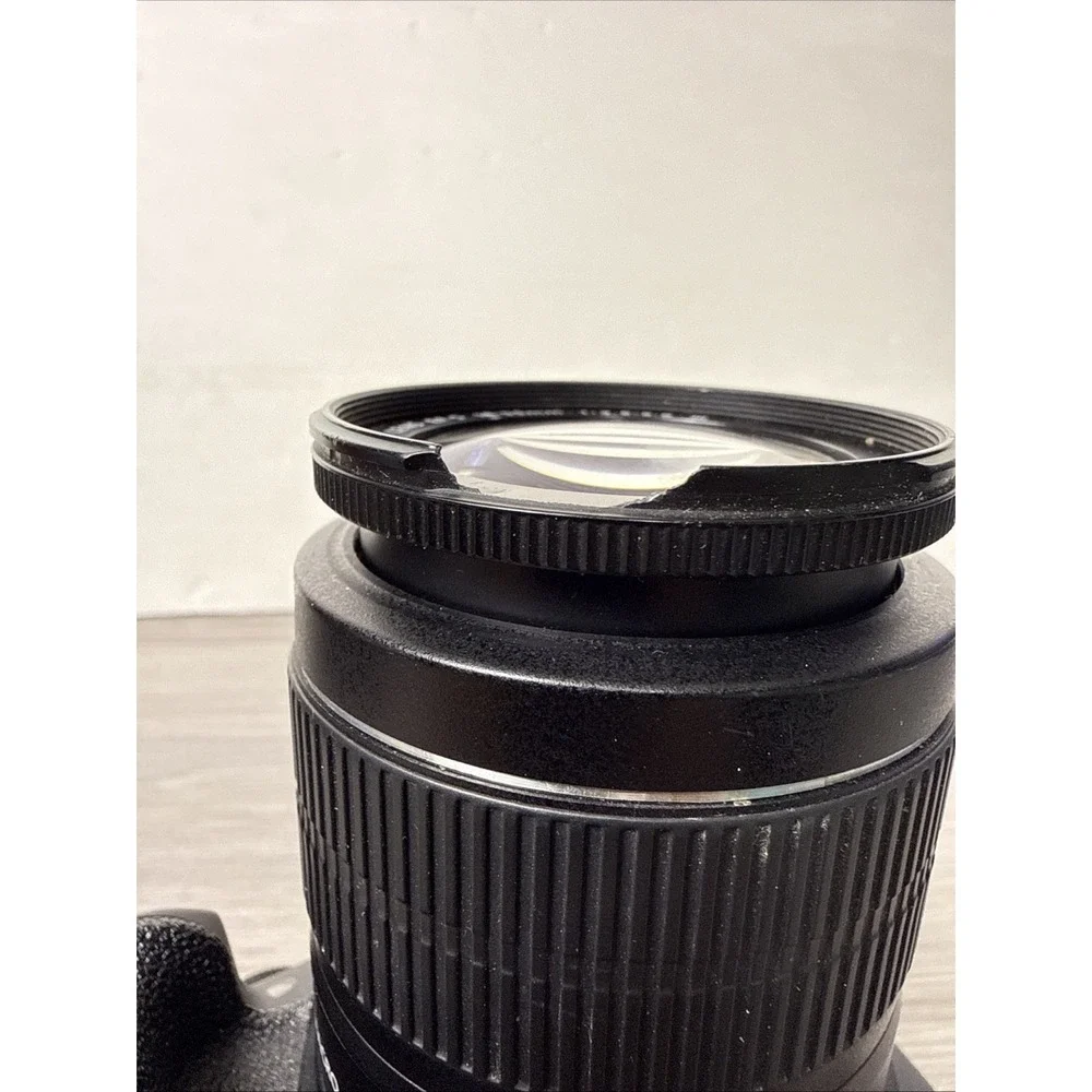 Canon EOS 1200D 18MP Digital SLR Camera EF-S 18-55mm‎ III lens, 32gb Sd Card